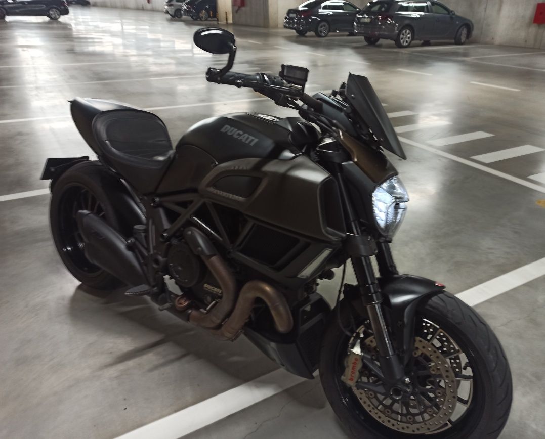 Ducati Diavel 1200 Carbon