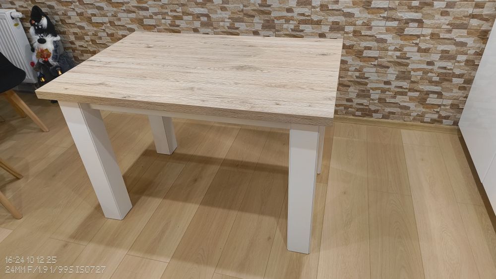 Stół 120x80 do jadalni jak nowy.