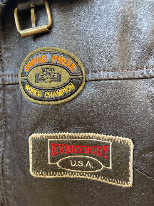 Busão em Pele - Senhora (tamanho: 38)