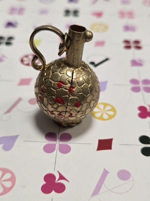Wisiorek zawieszka vintage dzbanek