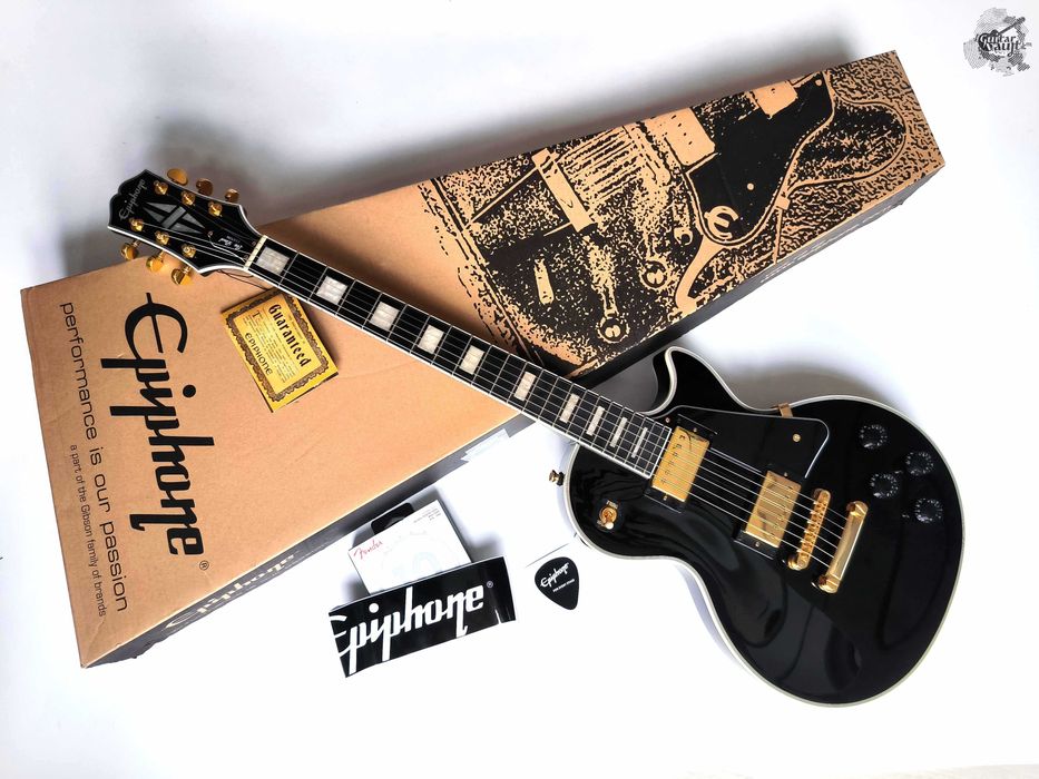 $930 Epiphone Les Paul Custom '2021 Ebony Black