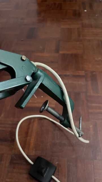 Candeeiro de Mesa – Estilo Industrial