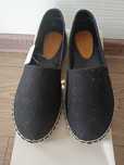 Nowe, czarne espadryle
