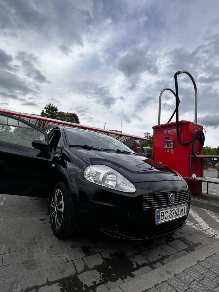 Авто Fiat Punto 2007 1.4 Бензин