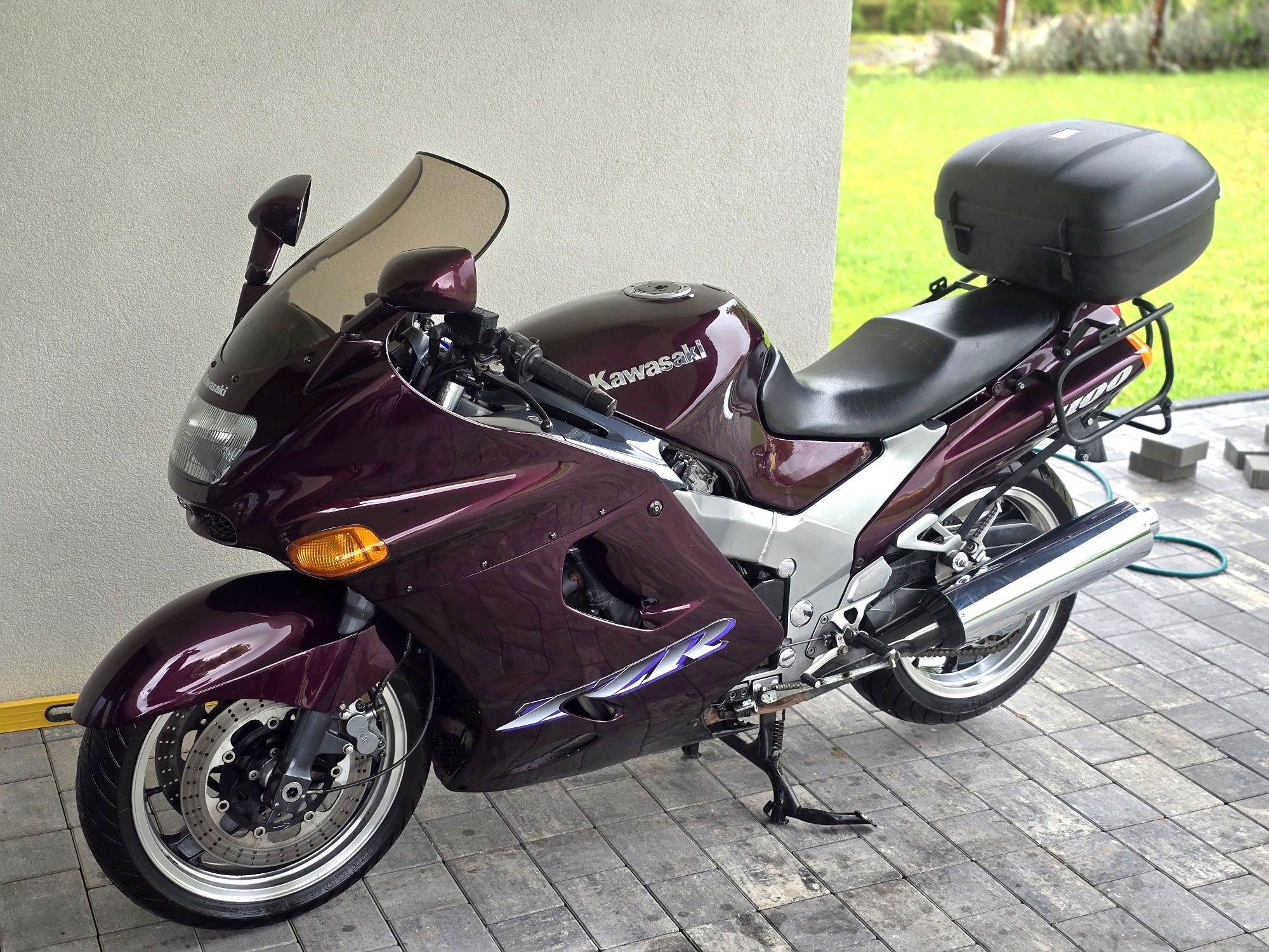 Kawasaki ZZR 1100 . Kolekcjonerski Stan.  Doinwestowany. Import Niemcy