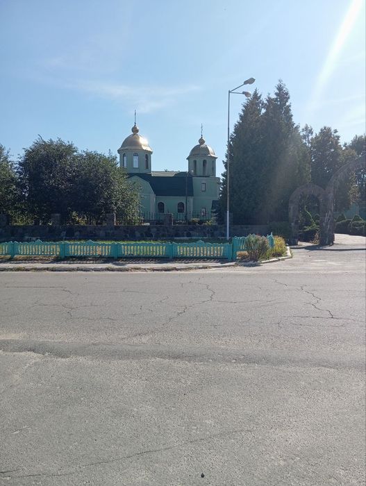 Продам 2-кім. квартиру с.Микуличі Київ 25км. Немішаєве 1км. Буча 10км