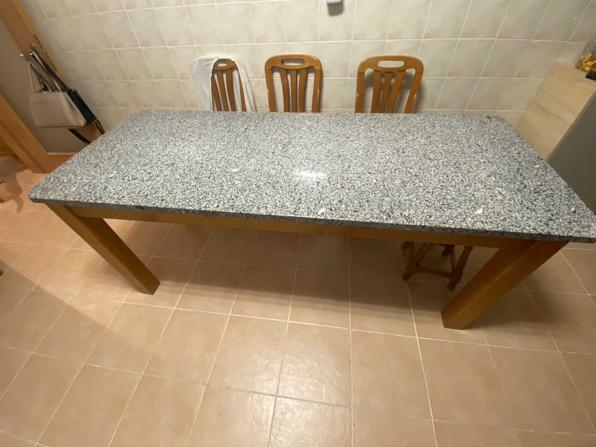 Mesa granito 2m×0,9m