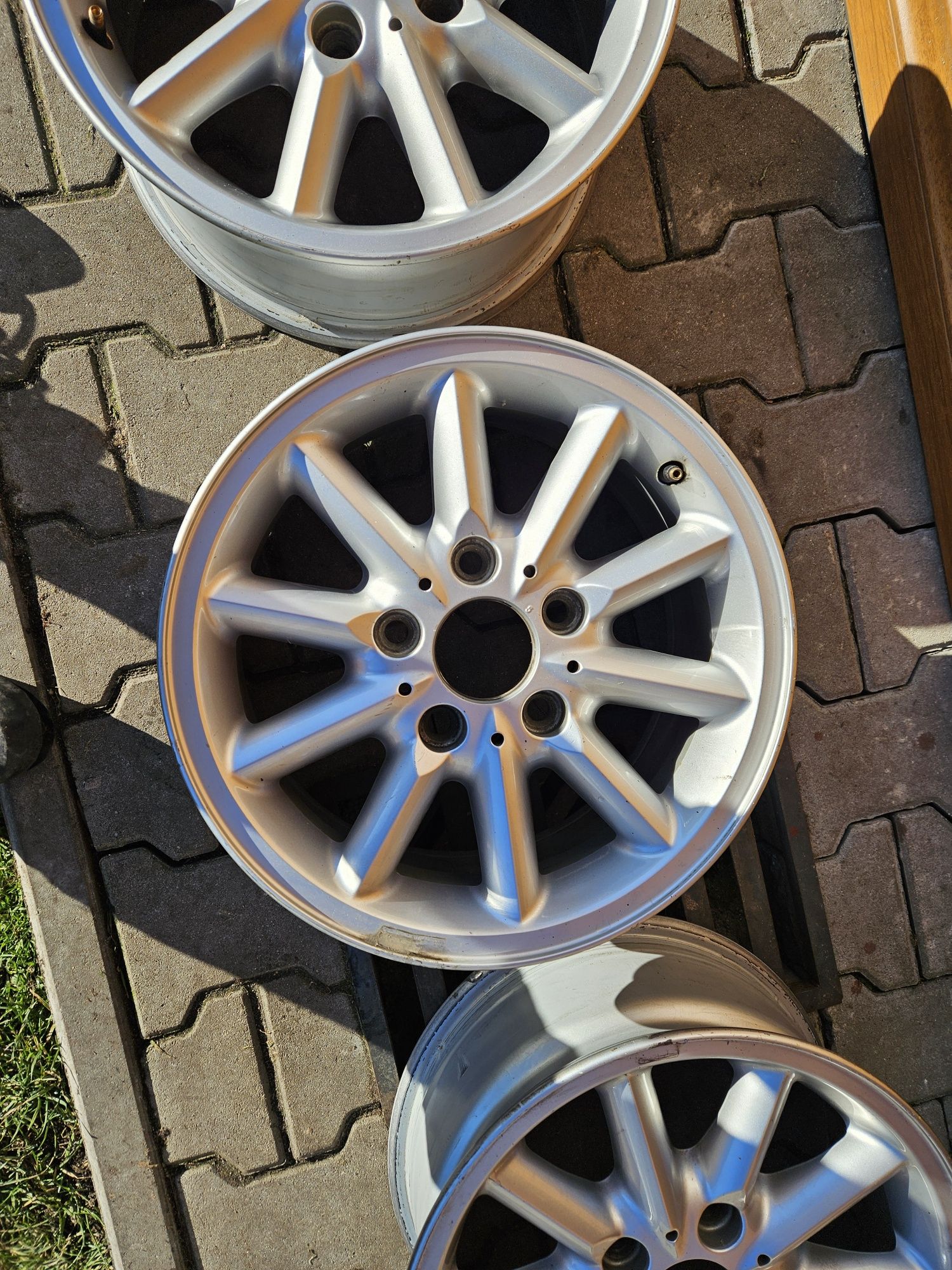 Felgi aluminiowe 15 BMW