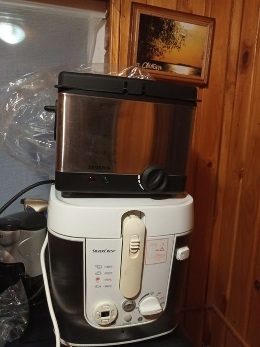 Фритюр,міні коптильня,соковижималка.