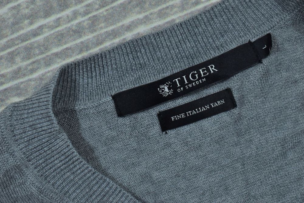 Tiger Of Sweden Lekki Wełniany Sweter Męski V Neck L