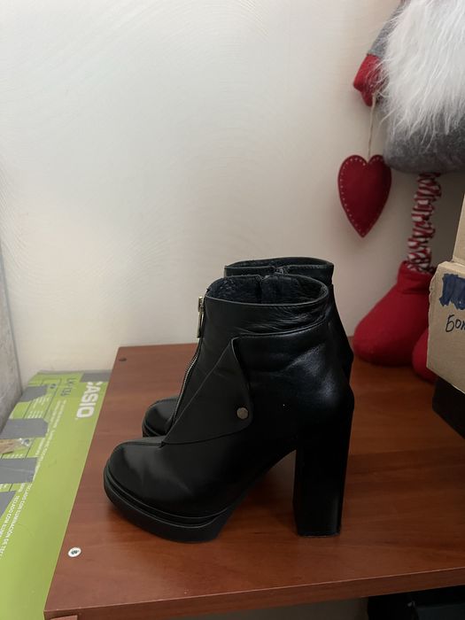 Ботінки ботільони снікерси полуботіночки на платформі каблуку