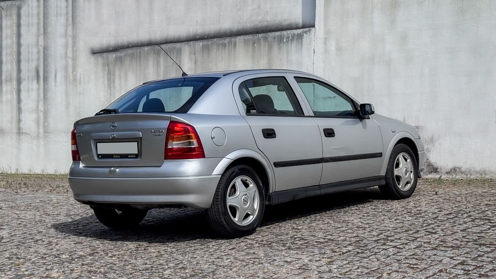 Opel Astra 1.4 16v Elegance Full-Extras (como novo)