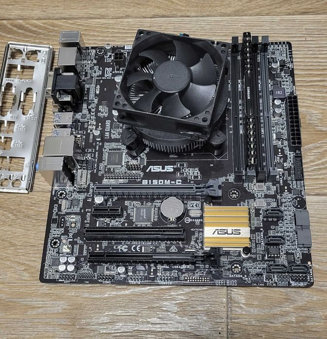 Комплект i7 6700 +asus b150m-c+16gb ddr4+ Куллер Socket 1151