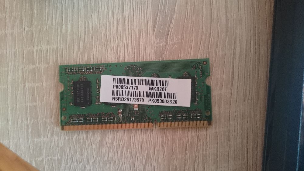 Trzy Kość So-Dim (Po 1 GB) Do Laptopa (UŻYWANE)