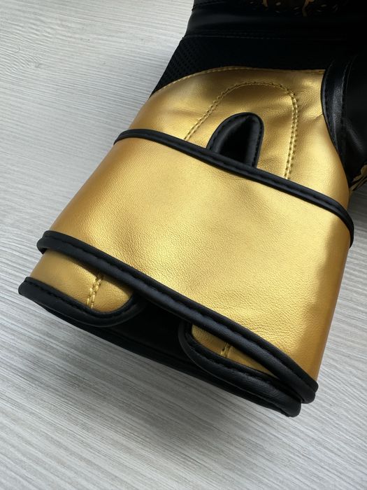 Luvas de Boxe.