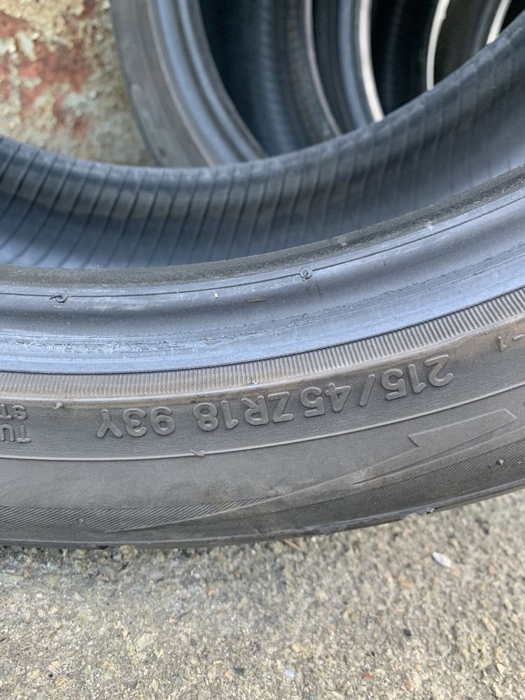 Резина лето Toyo 215/45/18