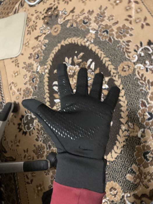 Нові рукавиці найк