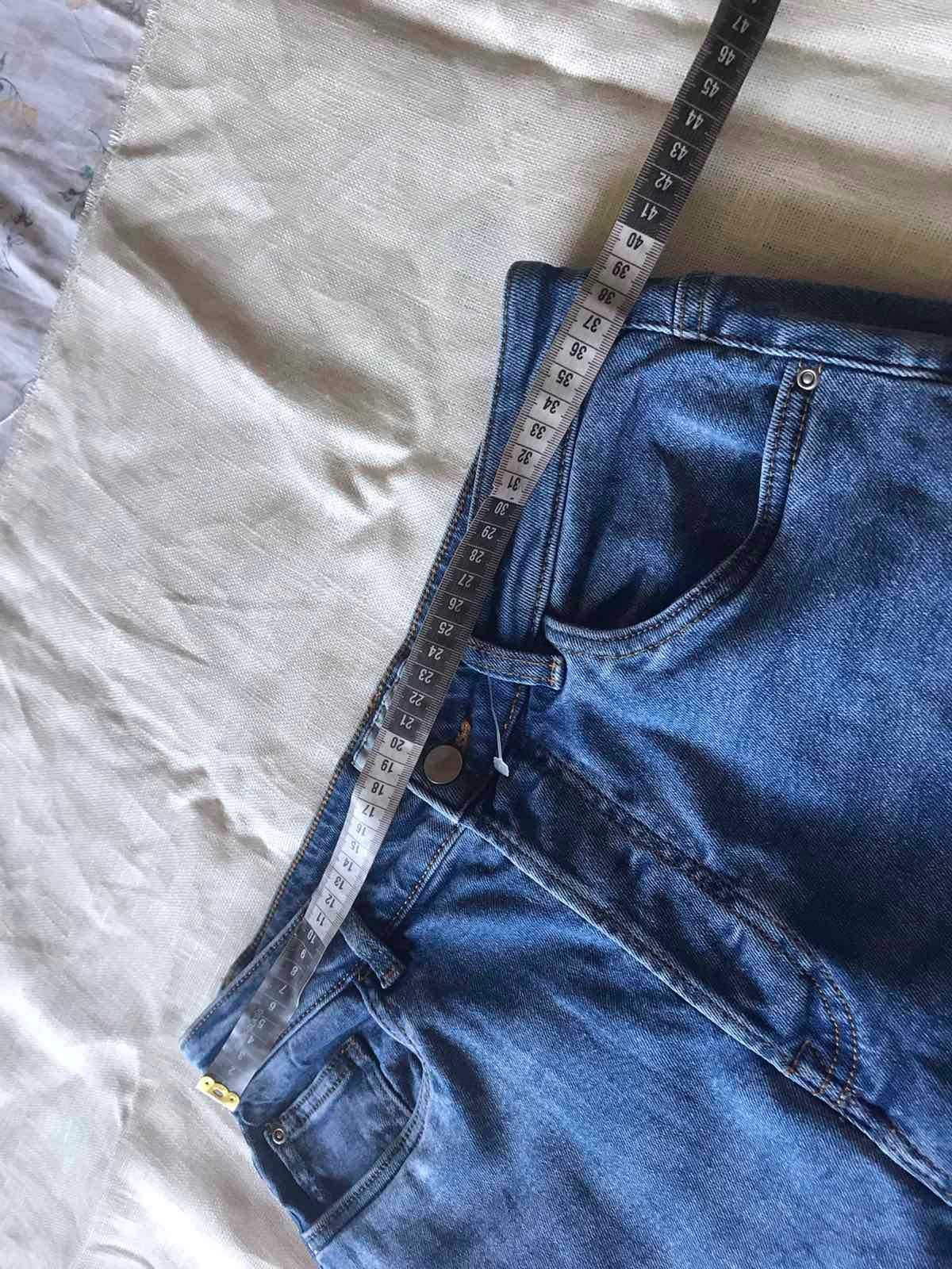 Женские джинсы  джинсы Essentials на пуговицах размер 46-48 .