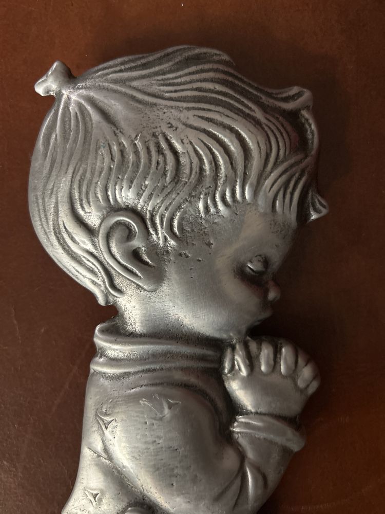 Estatueta em estanho vintage de decoração quarto de criança