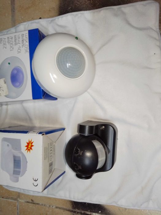 Czujniki ruchu 2 szt 180° i 360°