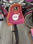 Bicicleta de crianca com cesto