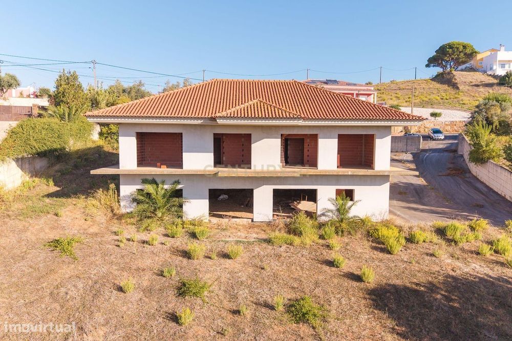 Terreno em Olhalvo, Alenquer - Projeto Aprovado e Vista Panorâmica