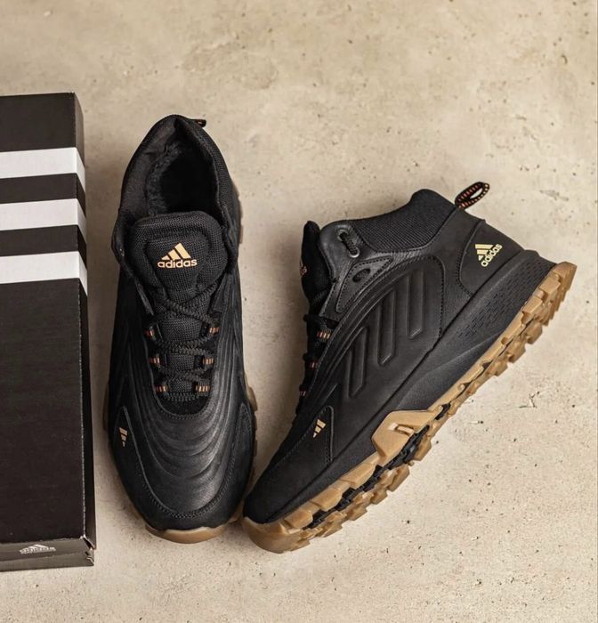 Чоловічі зимові шкіряні кросівки Adidas