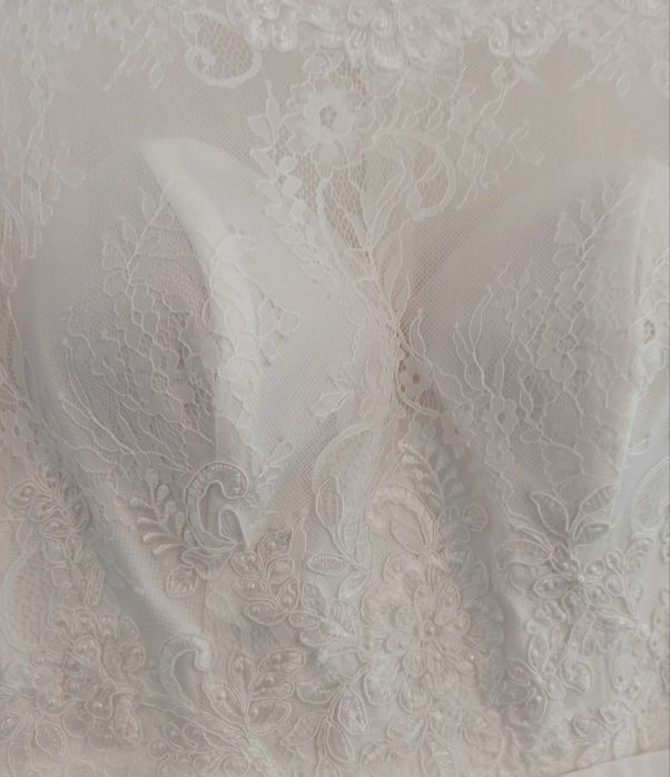 Suknia Ślubna rozmiar S . Mascara London.