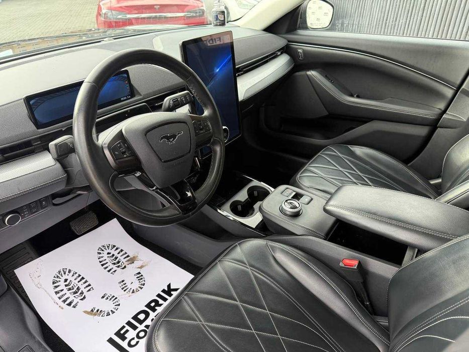 Ford Mustang MACH-E SELECT 2022