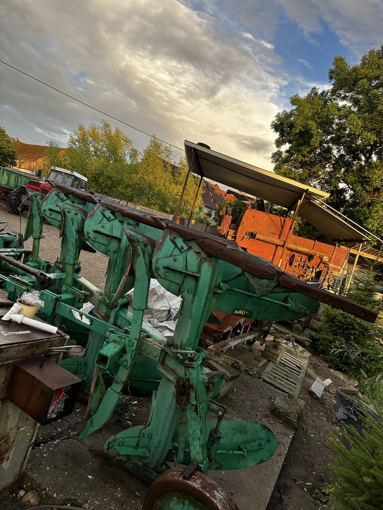 Pług obrotowy 3 skibowy Gassner