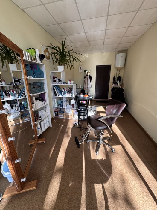 Продам готовий бізнес,все обладнення кабінета перукаря.