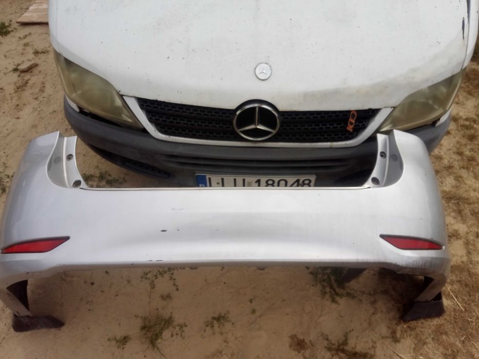 toyota AVENSIS T27 15-18 zderzak tył tylny KOMBI KOLOR 1F7