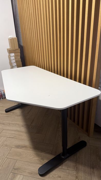Biurko Ikea Bekant 160x80cm biały/czarny