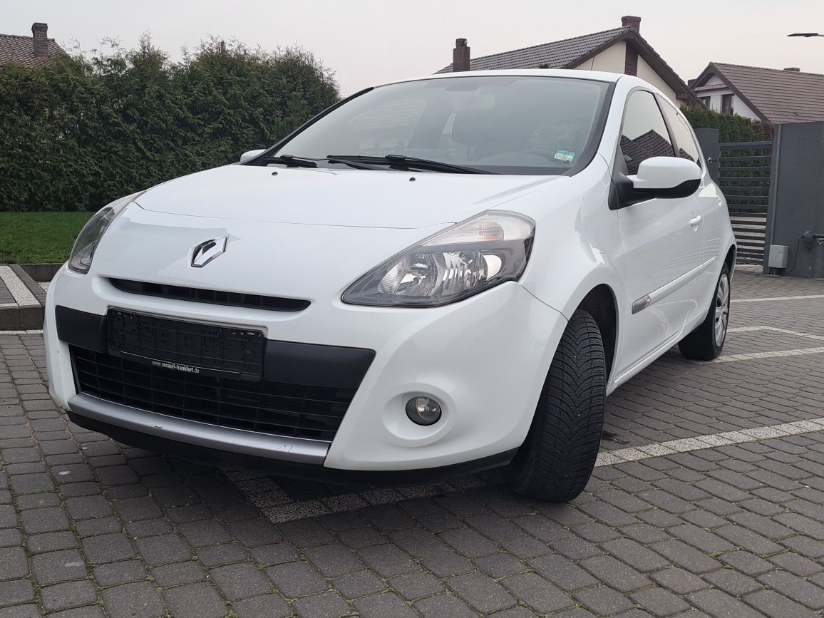 Renault Clio 1.2 benzyna klimą.navi !!!