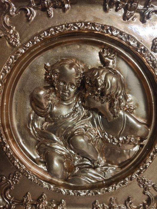 Quadro Dourado com Anjos Barroco.
Quadro decorativo com moldura dourad