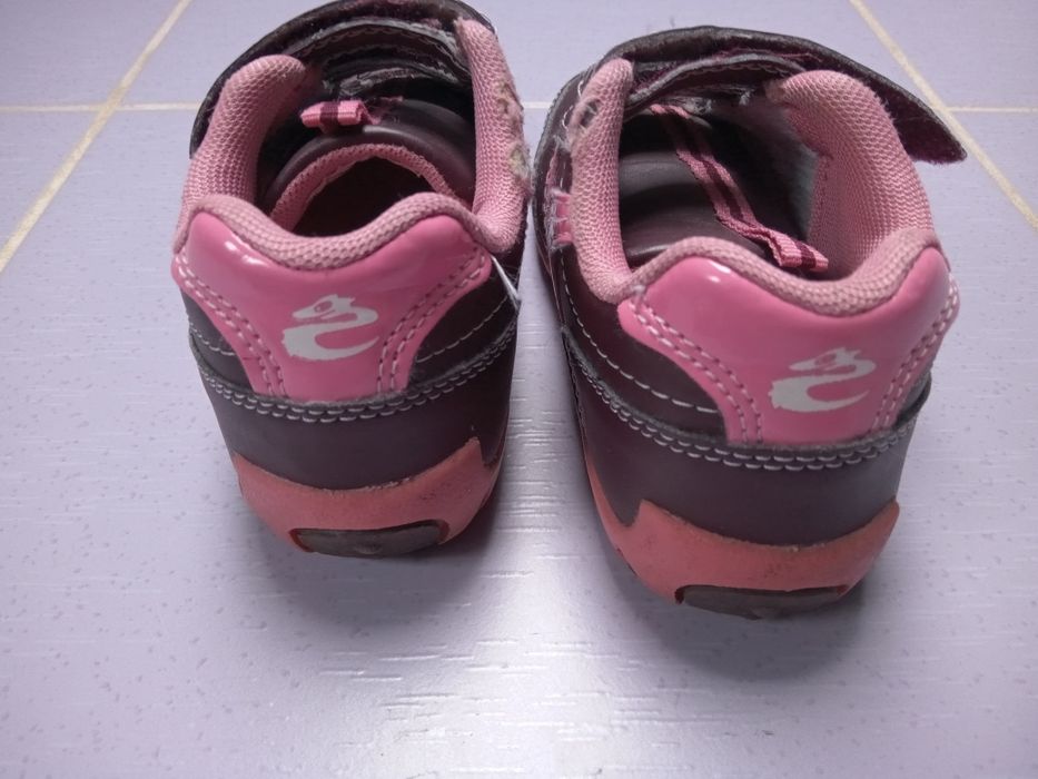 Dziewczęce buty r 28