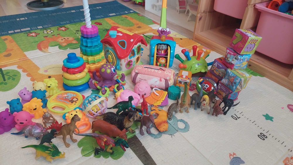 Великий набір іграшок