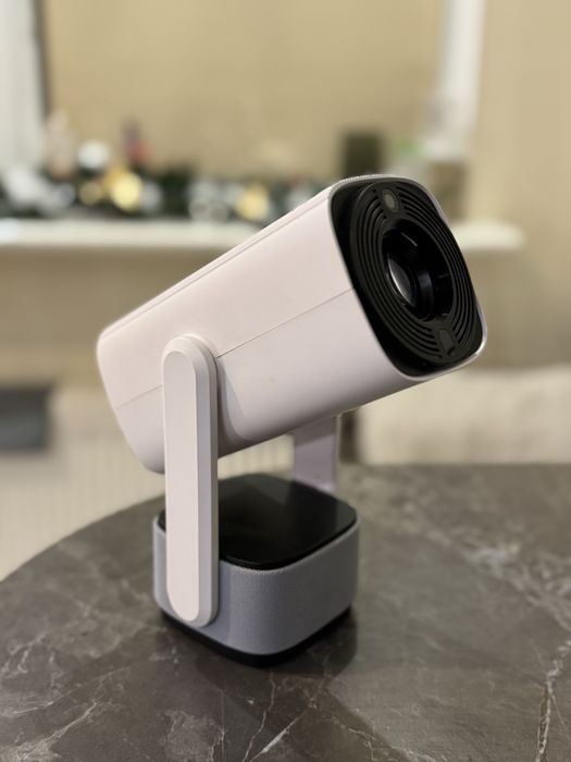 Продам проектор К2, со встроеным динамиком и аккумулятором