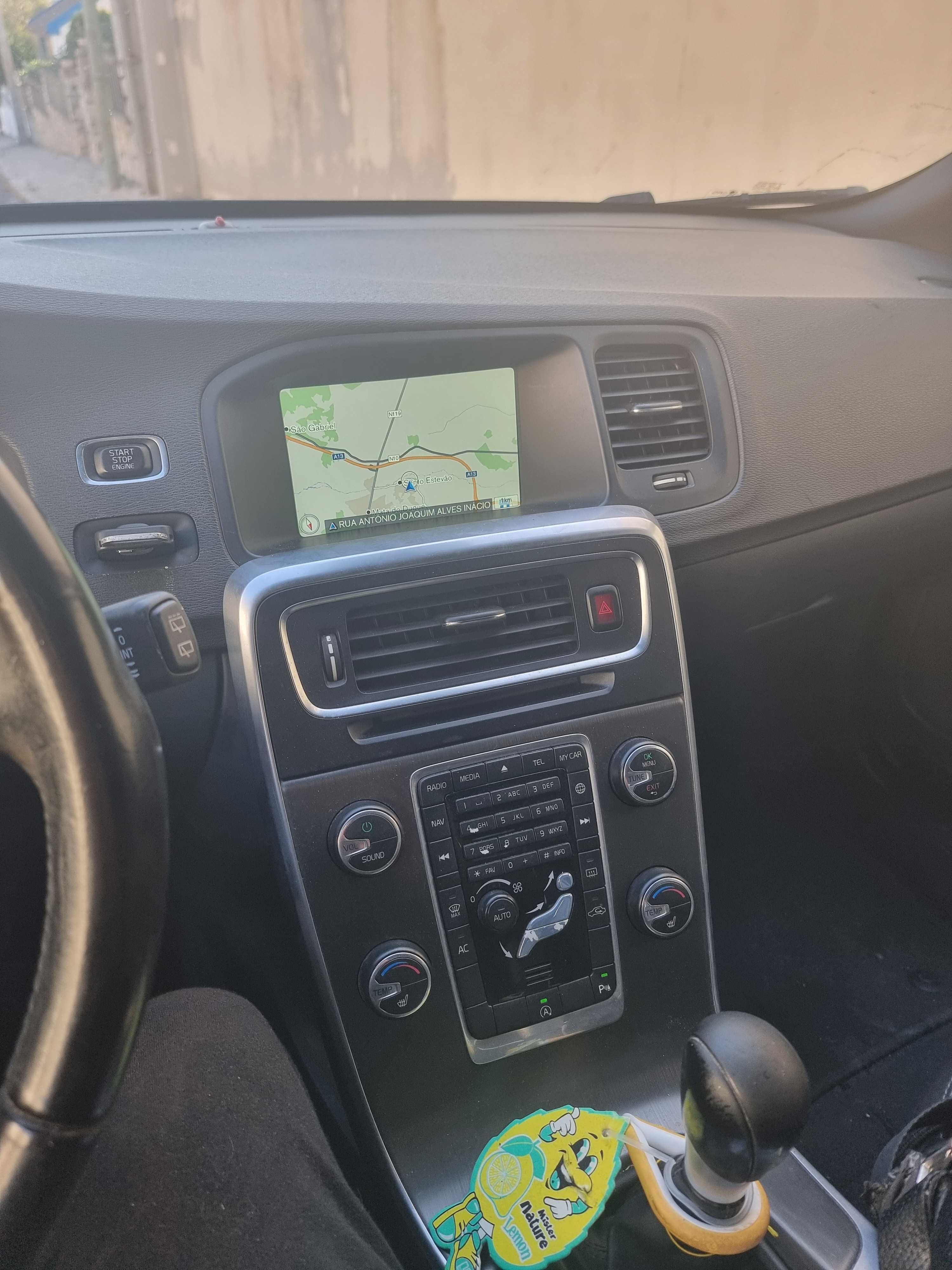 Automóvel para venda volvo v60