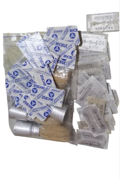 Продам капсула времени лезвия СССР Спутник(Восход)  63 шт в коллекцию