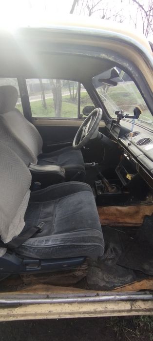 Продам пять авто ВАЗ