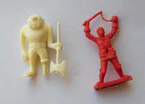 2 figuras monocromática Wickie e Gelados Neveiros