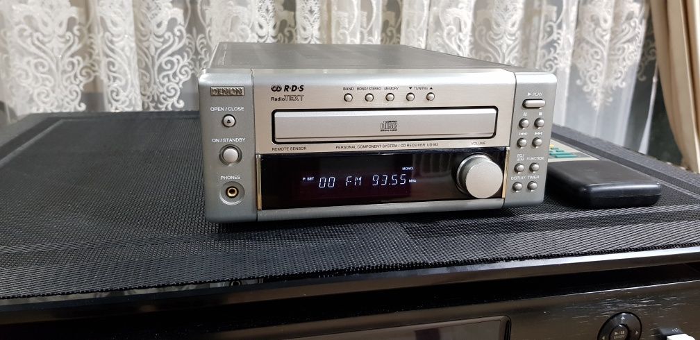 Denon UD-M3  CD-cтерео ресивер пульт