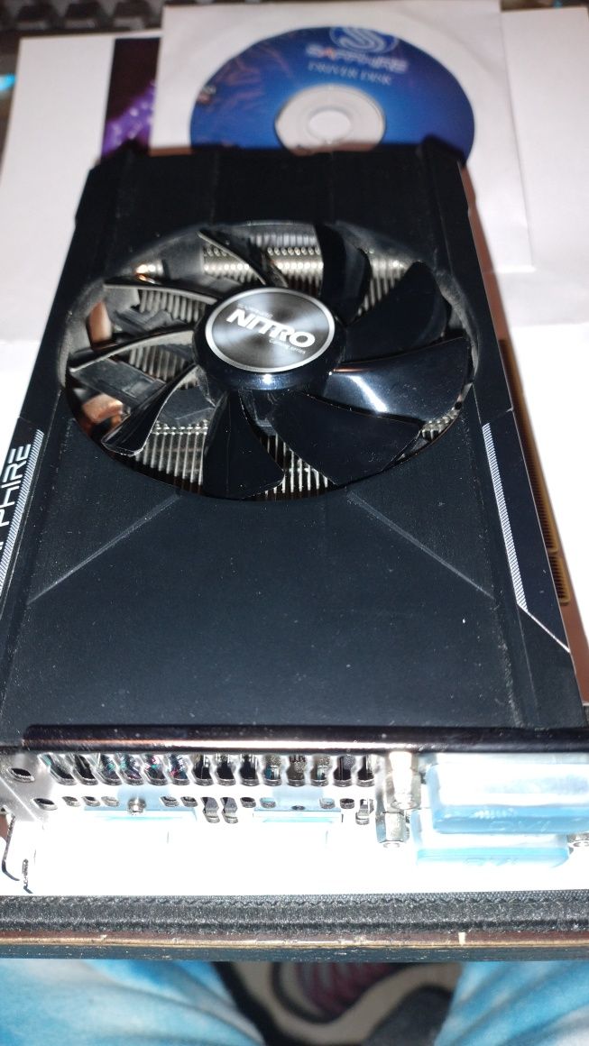 Karta graficzna Radeon R7 370 nitro 2GB