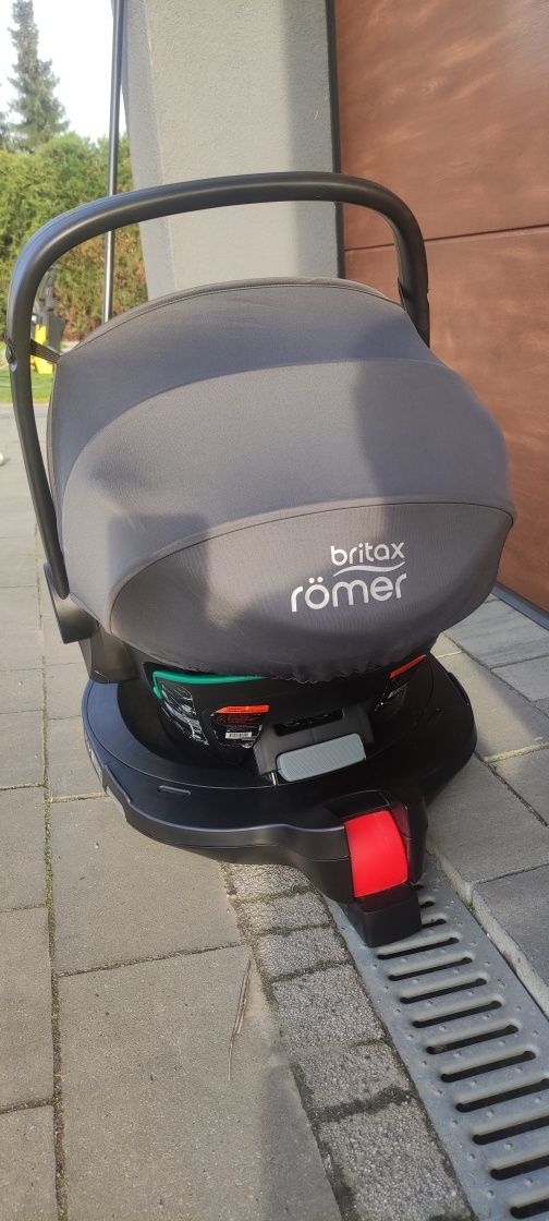 BRITAX ROMER BABY SAFE 3 i-Size fotelik 0-13kg z bazą ISOFIX