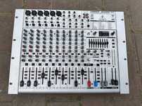 Mikser Behringer Eurorack UB 1832FX-PRO