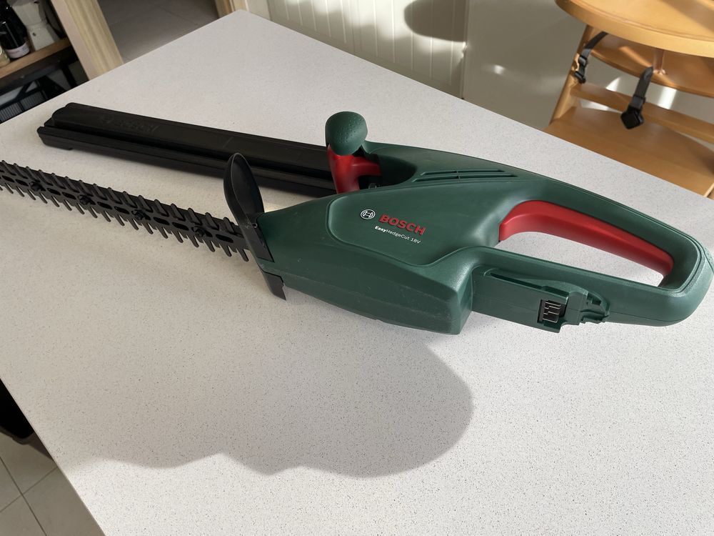 Corta sebes bosch