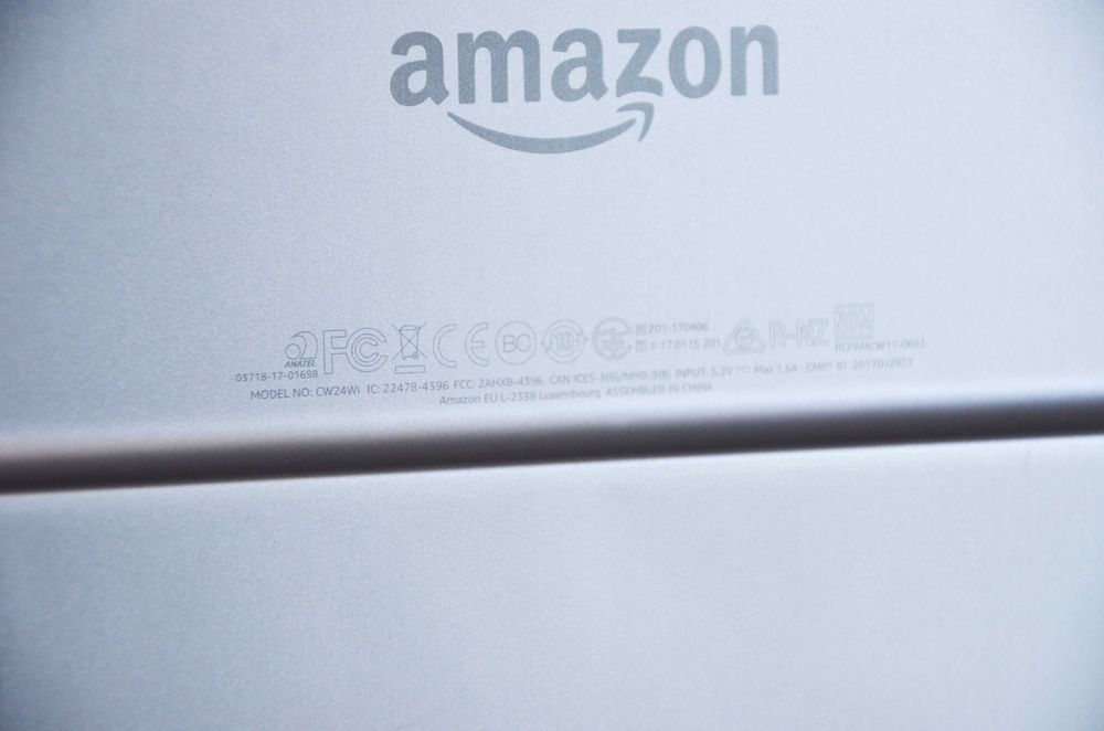 Электронная книга Amazon Kindle Oasis 2 CW24WI