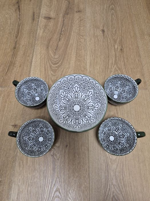 Smukee Filiżanki Jumbo tłoczenie jakosc 4 sztuki zielone i miska set