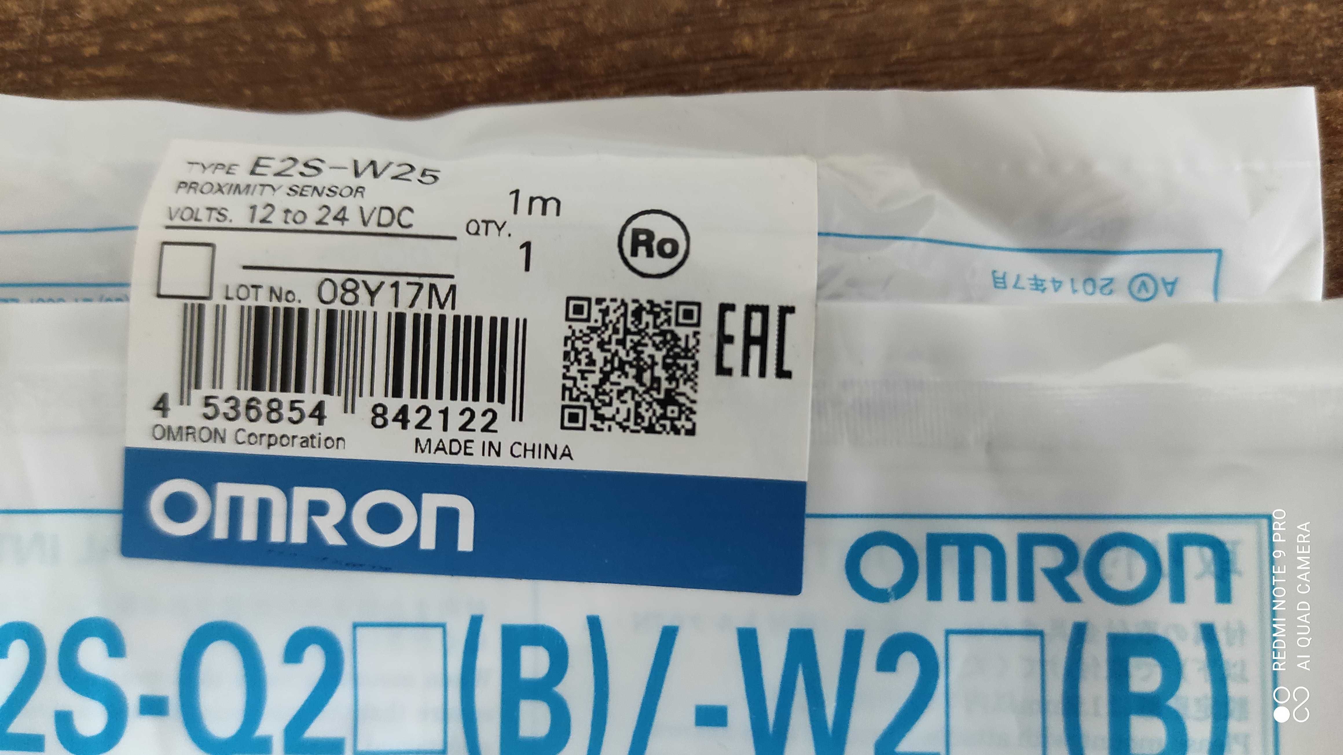 НОВІ!Фотоелектричні датчики Omron E2S-W25, E3Z-R86H, E3Z-LR86, E3Z-B86